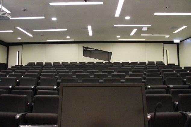 ��۴�ѧ��ý�����Ĺ��̰���